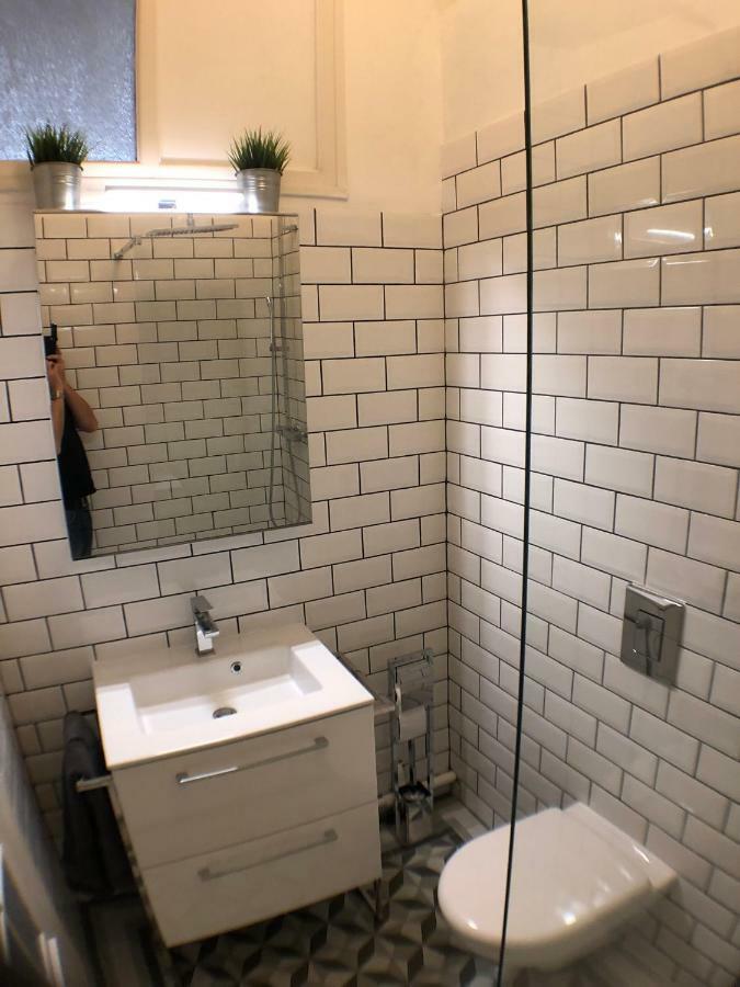 Charmant Appartement Au Centre De نيس المظهر الخارجي الصورة